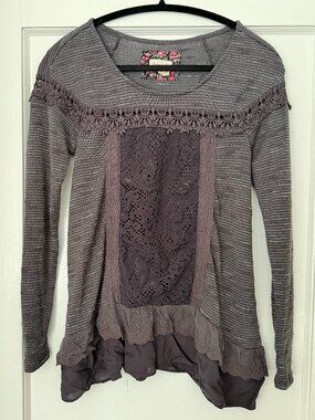 Anthropologie Meadow Rue Romantic Sweater Top in XS